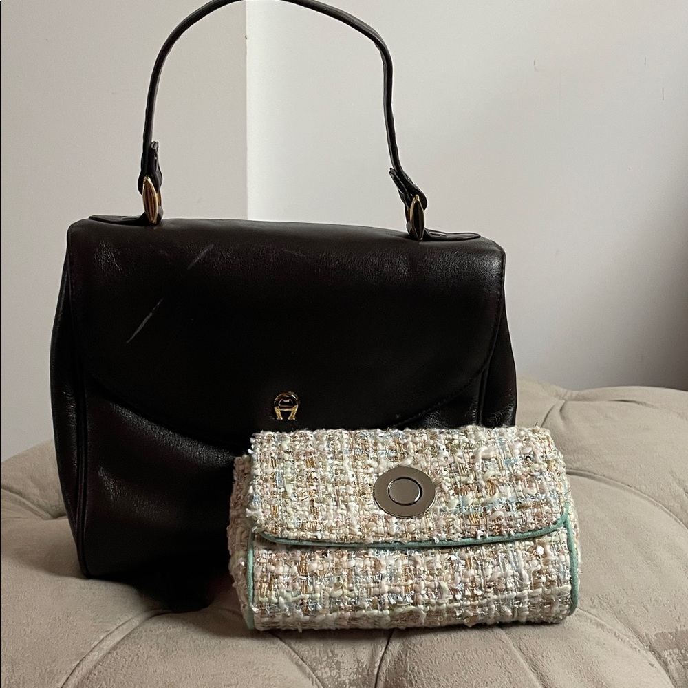 Elegant Black Leather Handbag